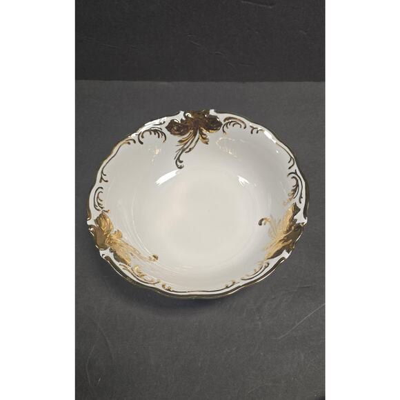 Vintage Wałbrzych Porcelain Bowl White Gold Trim Embossed Floral Poland 8.25" - Picture 1 of 8